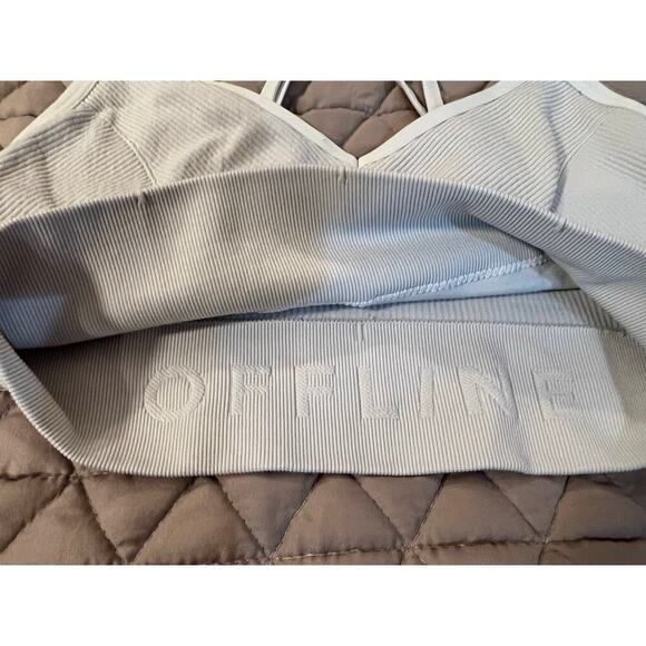 Aerie Offline sports bra
White
Size Med - Picture 3 of 3